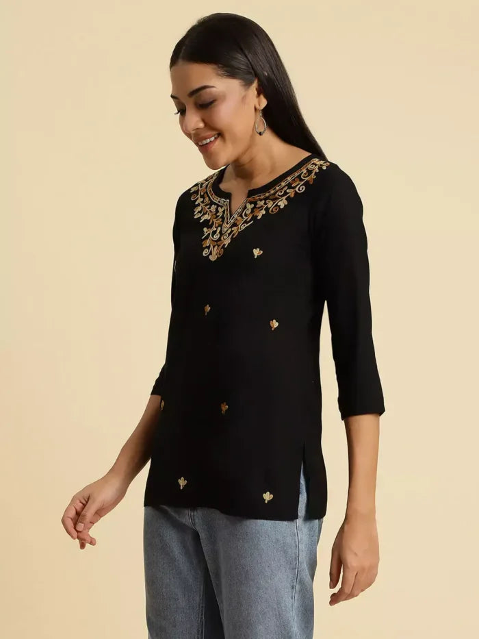 Aiza Kashmiri Black Short Kurti